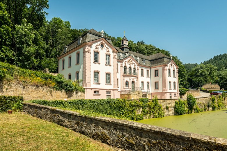Landschaftsaufnahmen des Felsenweg 3 Schloss Weilerbach