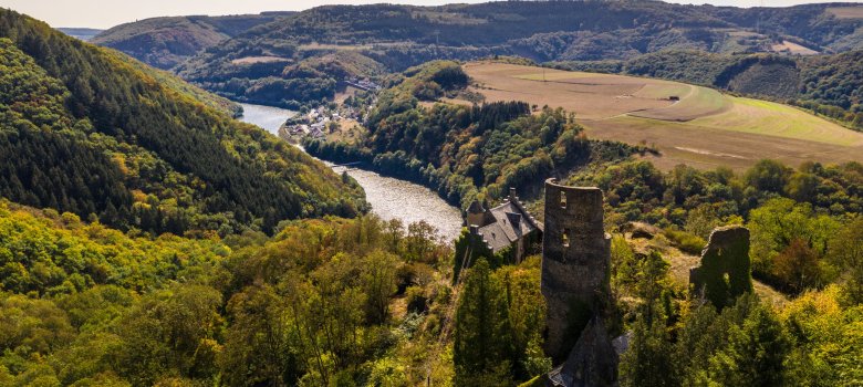 Landschaftsaufnahmen der Ourtalschleife